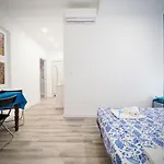 Apartman Dimora Sottoripa 24 Di Fronte All'acquario - Genovabnb It *