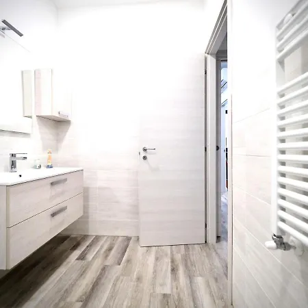 Apartment Dimora Sottoripa 24 Di Fronte All'acquario - Genovabnb It Genoa