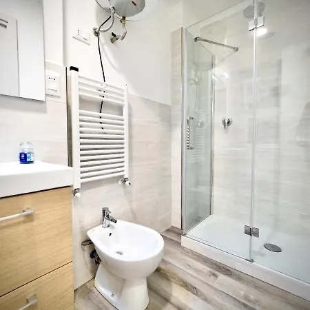 Dimora Sottoripa 24 Di Fronte All'acquario - Genovabnb It Apartment