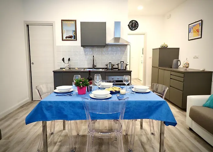 Dimora Sottoripa 24 Di Fronte All'acquario - Genovabnb It * Janov