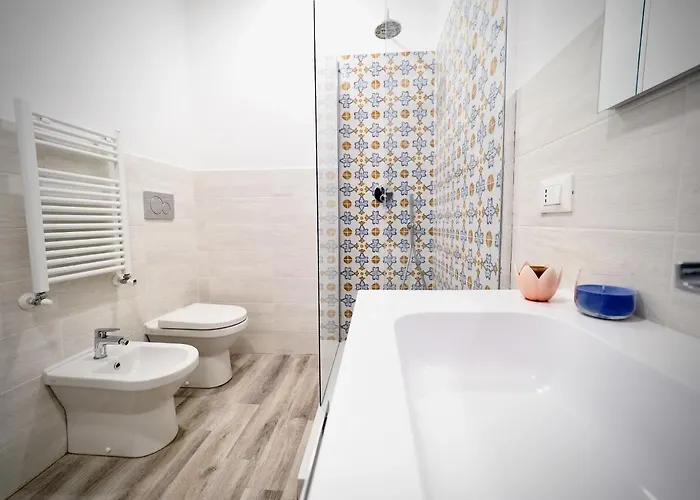 Dimora Sottoripa 24 Di Fronte All'acquario - Genovabnb It Apartament Genua